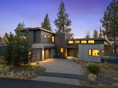 62773 NW Sand Lily Way