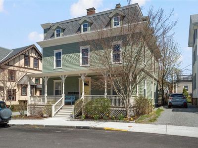8 Everett St #2