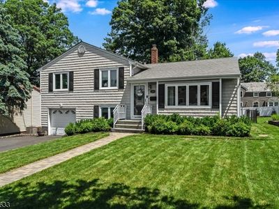 48 Woodland Ave