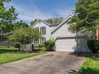 488 Green Meadows Dr W