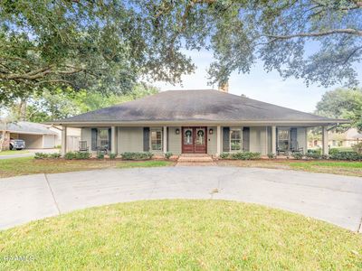 309 Lakeside Dr