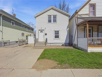 130 Hertel Ave