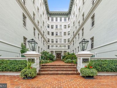 2123 California St NW APT F1