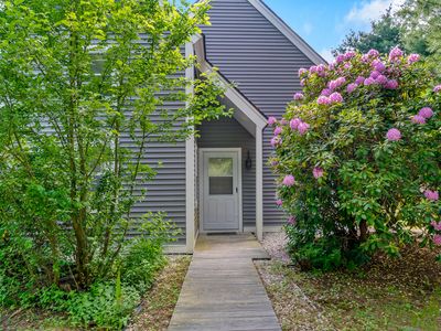 18 Francis Way #18