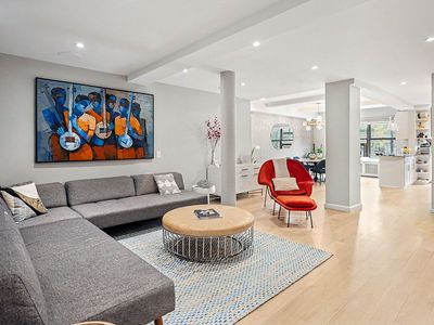 235 W End Ave #5DE