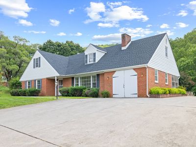 250 Ridge St