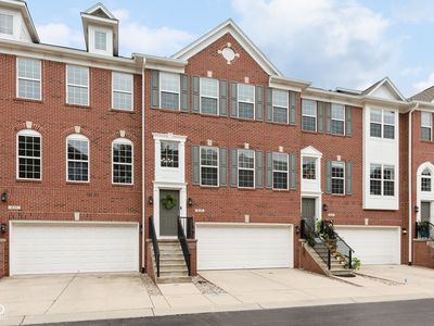 829 Ivy Ln