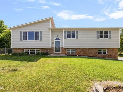 3101 Newbern Dr