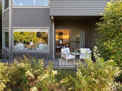 2616 4th Avenue N #402