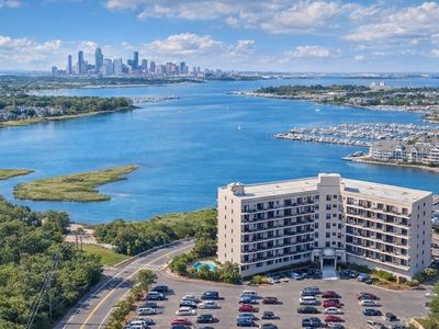 133 Commander Shea Blvd APT 502
