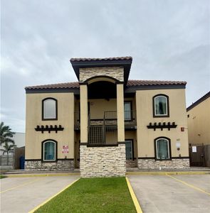 107 E Pike St UNIT 2