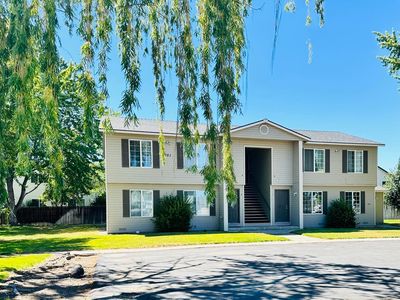 351 NW 17th St
