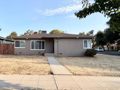 847 W Robinson Ave