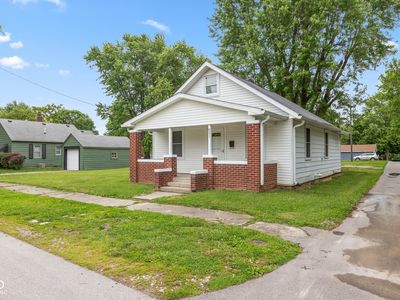 851 Duane St