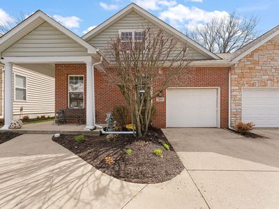 369 Cottage View Ter