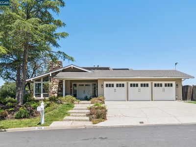 1933 Joseph Dr
