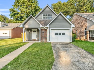 42 N Oakwood Ln