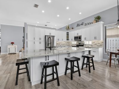 6133 Indian Forest Circle