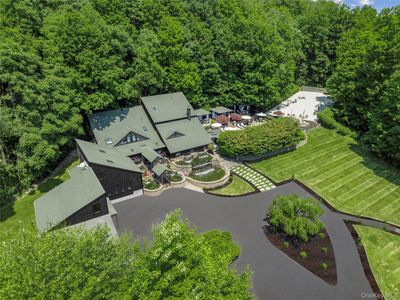 19 Greentree Lane