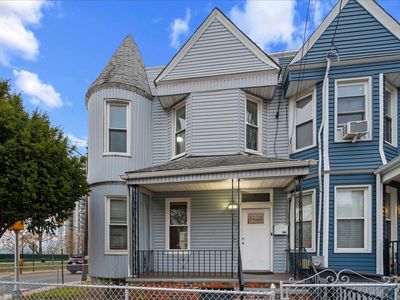 668 Palisade Ave