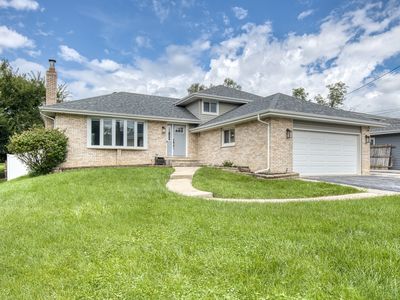 Property at 17008 Forest Ave, Oak Forest, IL