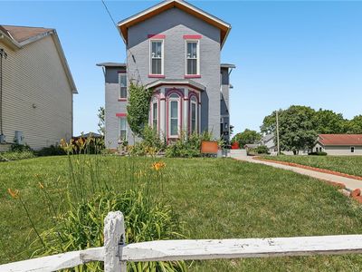 33 N Paul Laurence Dunbar St