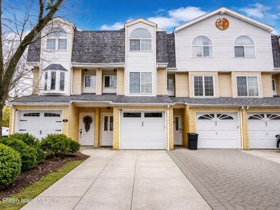 25 Elkhart St