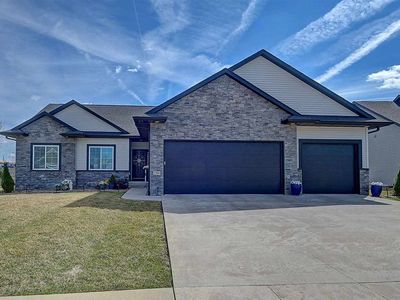 1385 E Tartan Dr
