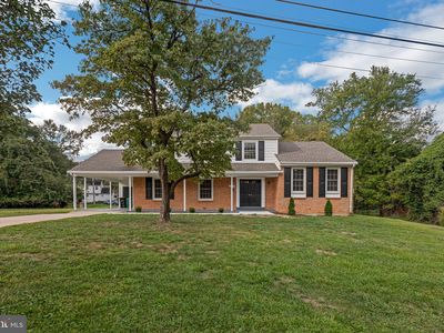 5219 Lorraine Dr