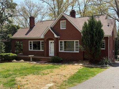 1631 Maple Ave