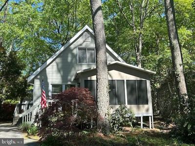 7 Royal Oaks Dr