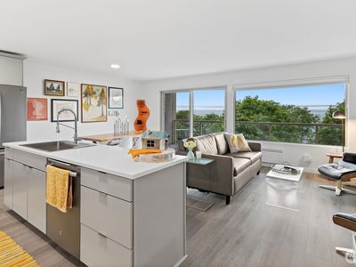 414 Boulevard #203