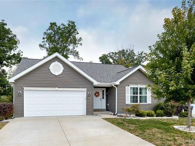 526 Brookside Forest Ct