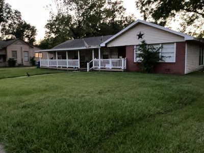 Property at 517 N Lake Ave, Eagle Lake, TX
