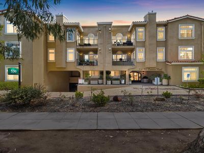 530 El Camino Real APT 306