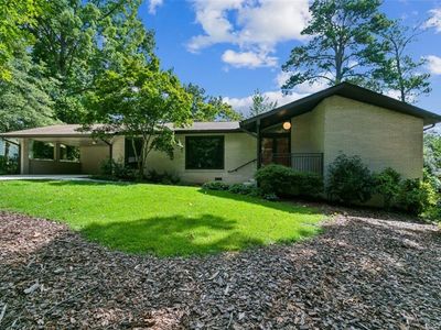 2995 Country Squire Ln