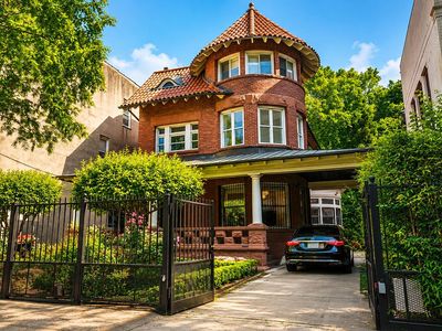 1094 Park Pl