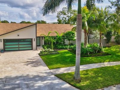 1388 Gallinule Cir