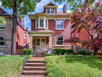 3705 Juniata St