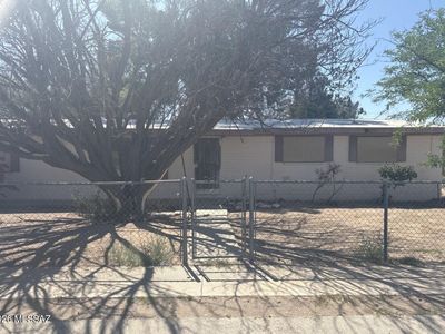 5600 S Oriole Ave