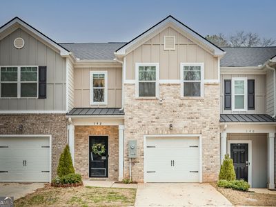 Property at 142 Hampton Cir, McDonough, GA