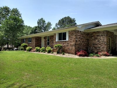 842 W Main St