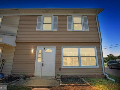 2 Park Square Ct