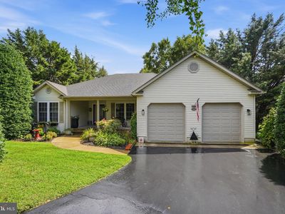 1003 Twin Ct