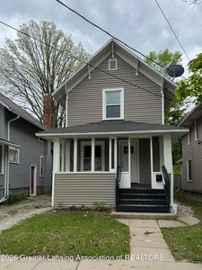 917 W Shiawassee St