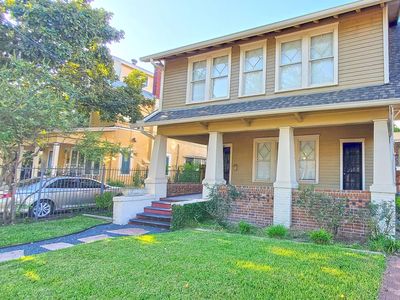 808 W Main St