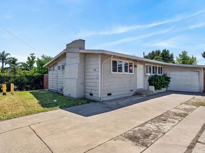 3813 Watt Ave