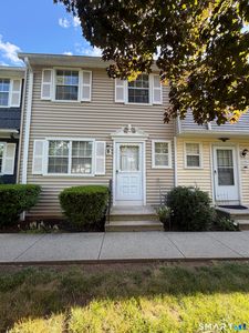 112 East Gate Lane #112