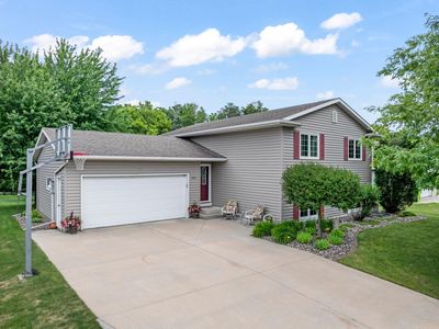 450 Lally Ct
