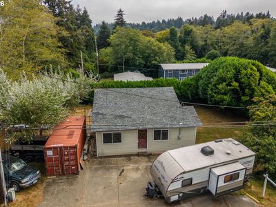 1005 Yew Ave